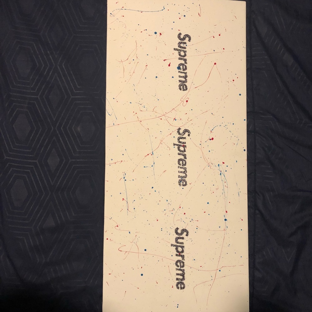 Custom supreme art work